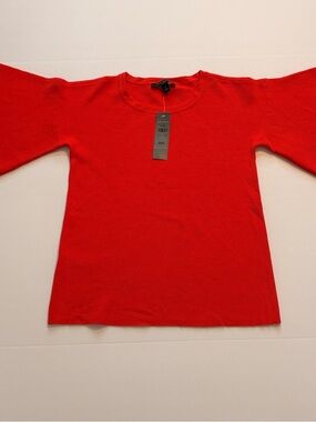 NWT ANN TAYLOR Molten Lava Flutter Short Sleeve Sweater Size XS